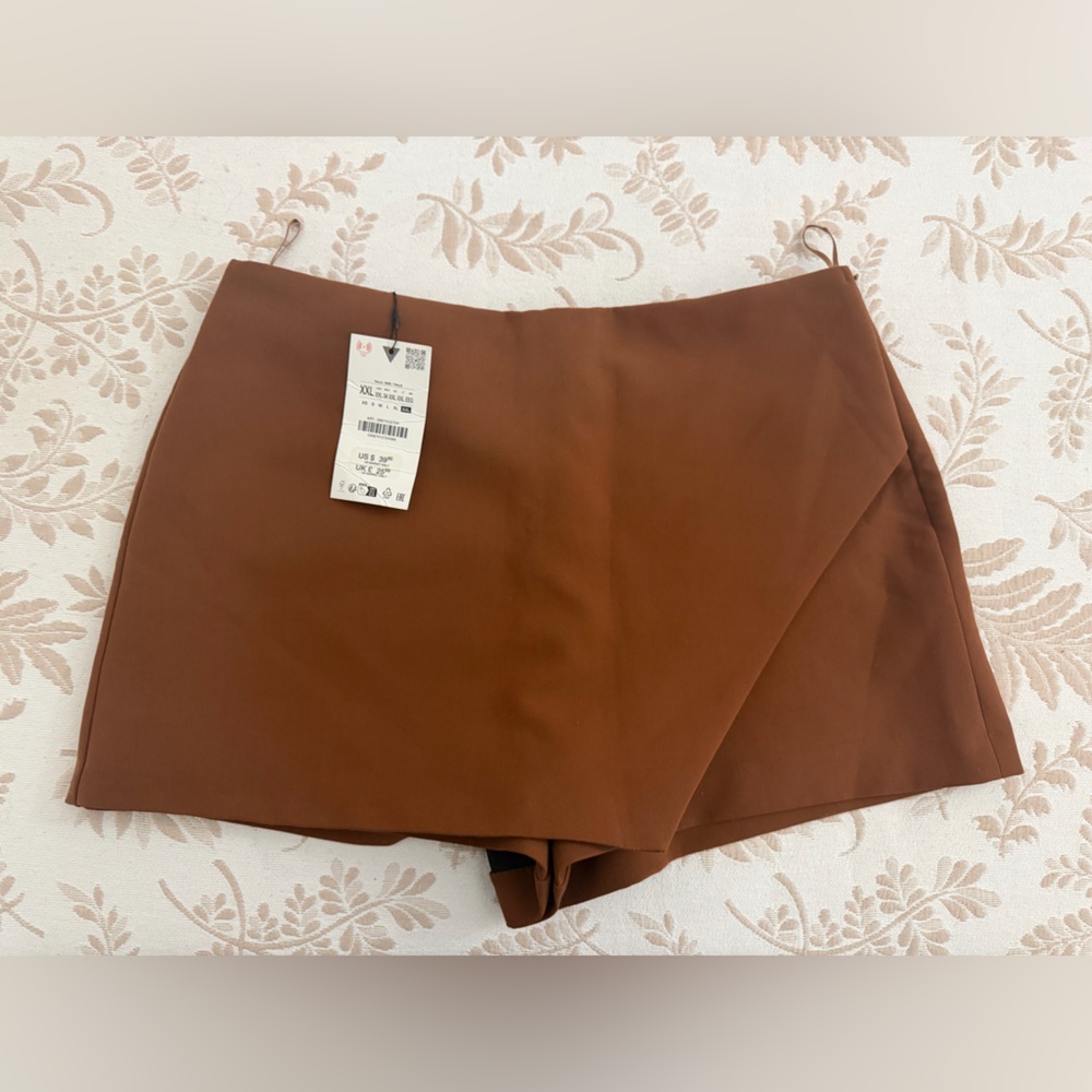 Zara Brown Women's Skorts